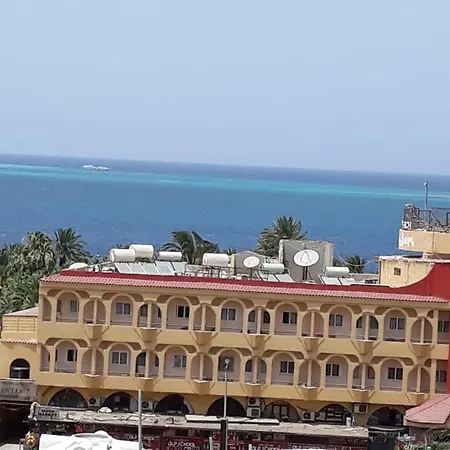 Mama Africa-3